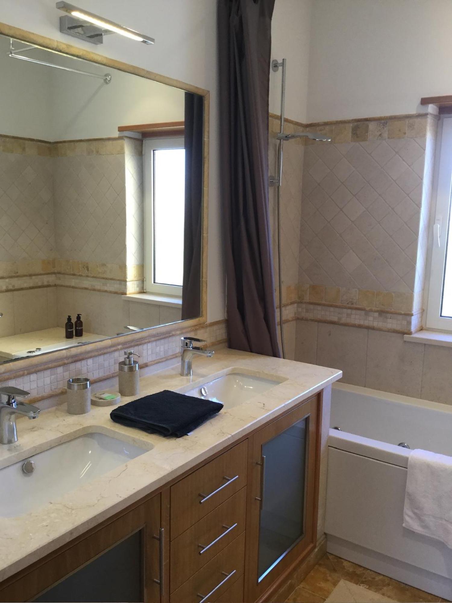 롤레 Casa Da Colina B&B 외부 사진